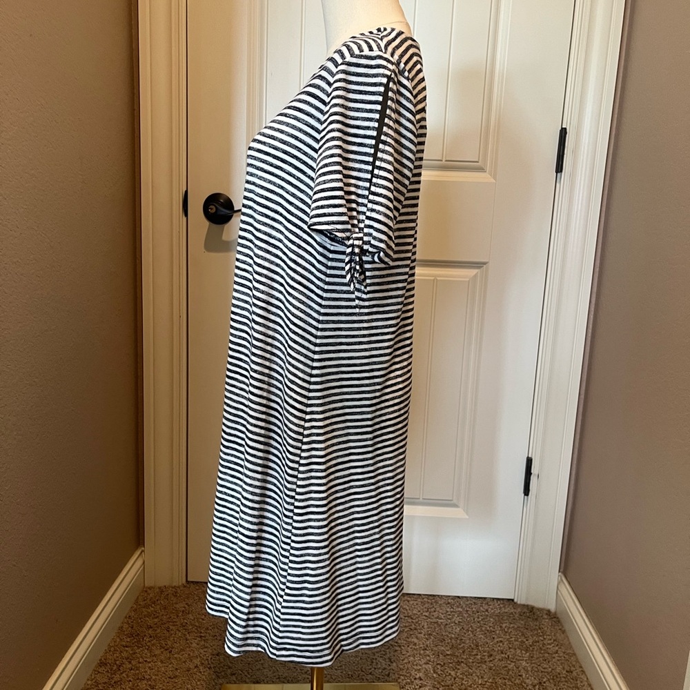 GAP Black and White Striped Mini Dress - Picture 2 of 4
